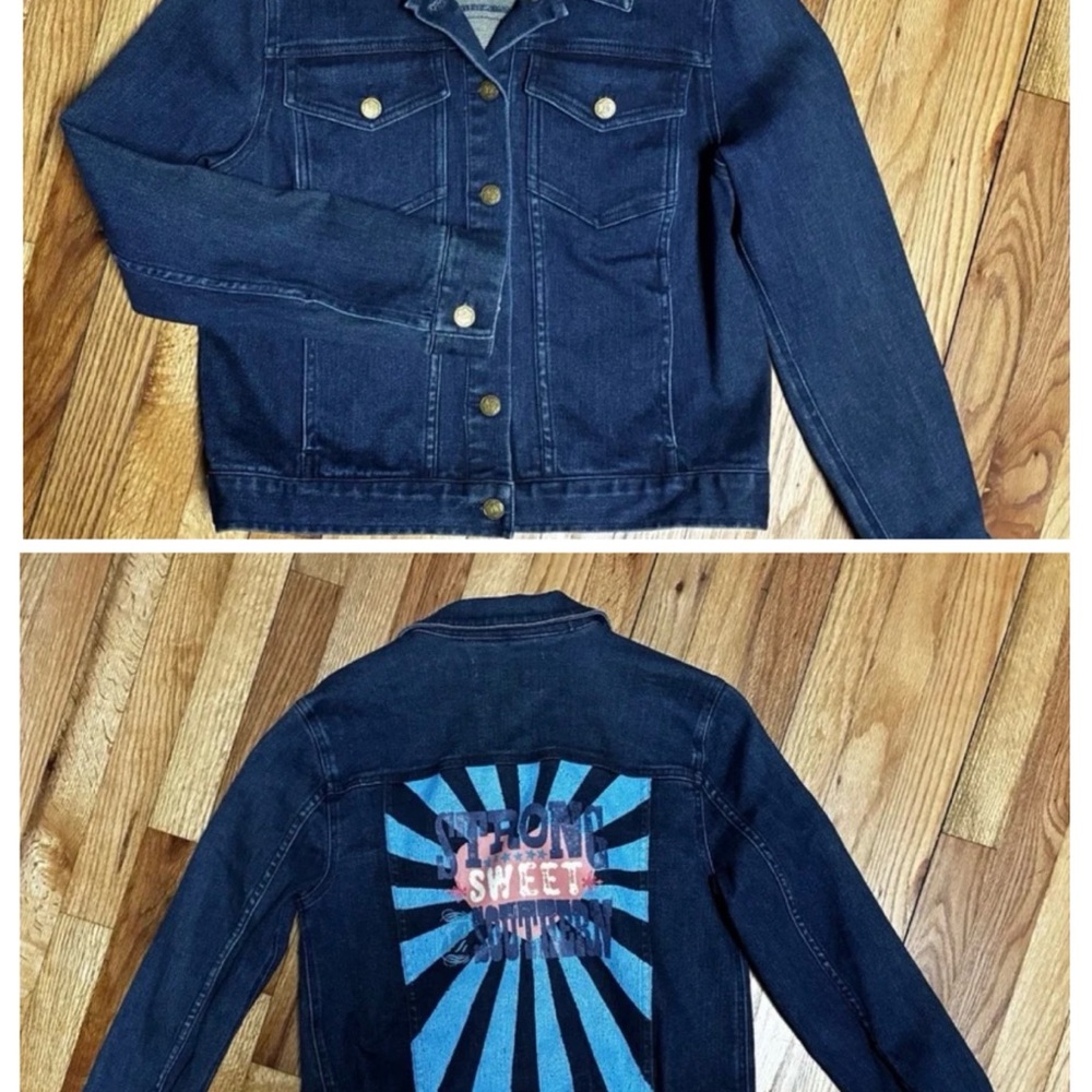 Draper James Denim Trucker Jacket Women's Size Medium Graphic Back Southern